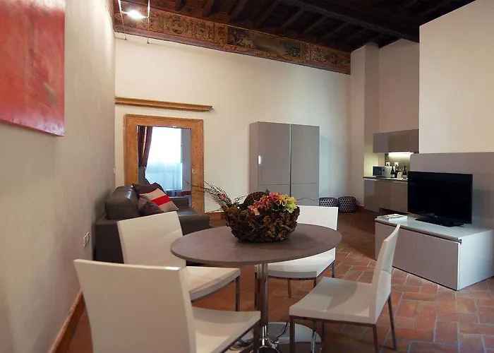 Navona Luxury 2*